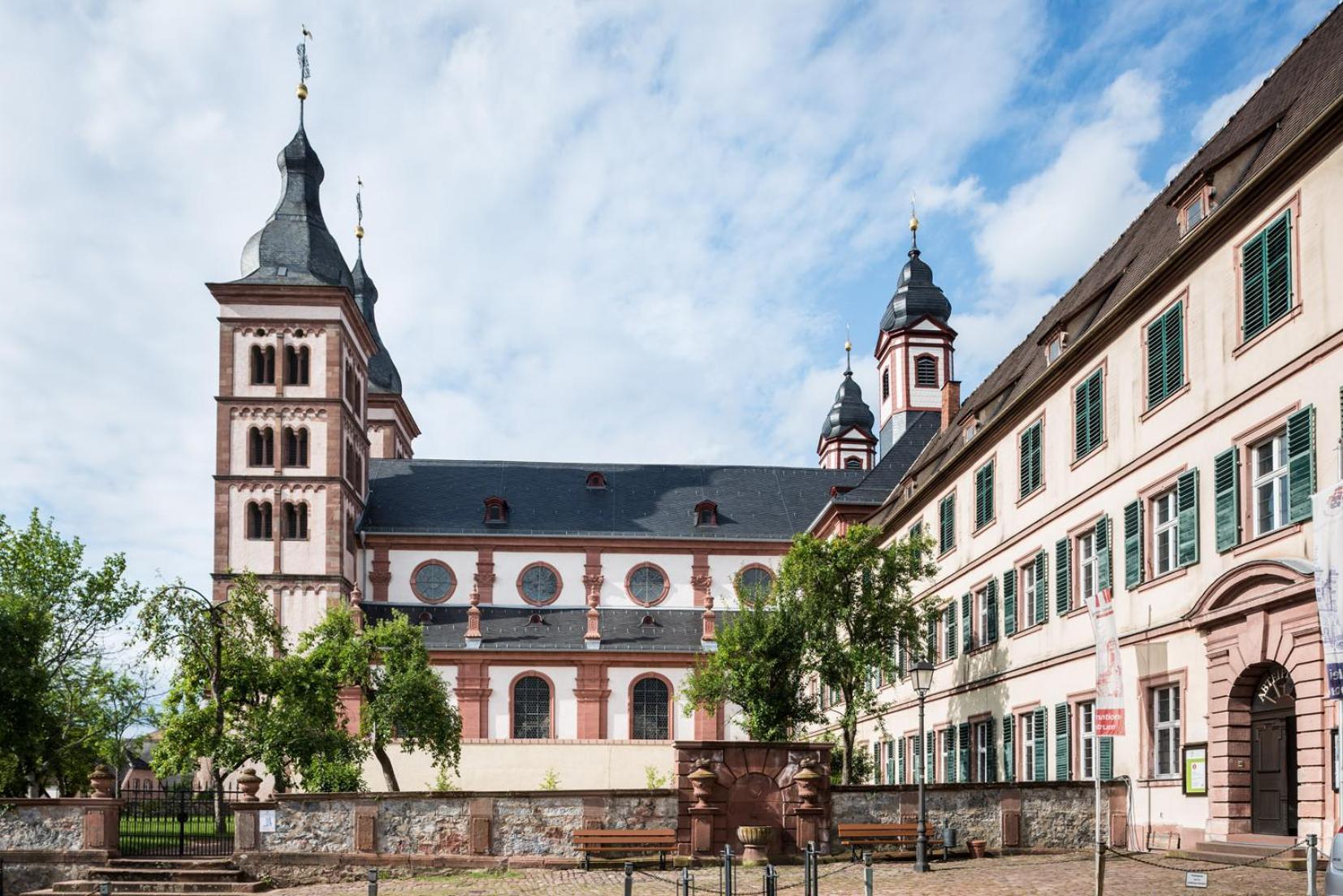 EMICH´S Hotel Amorbach Buitenkant foto