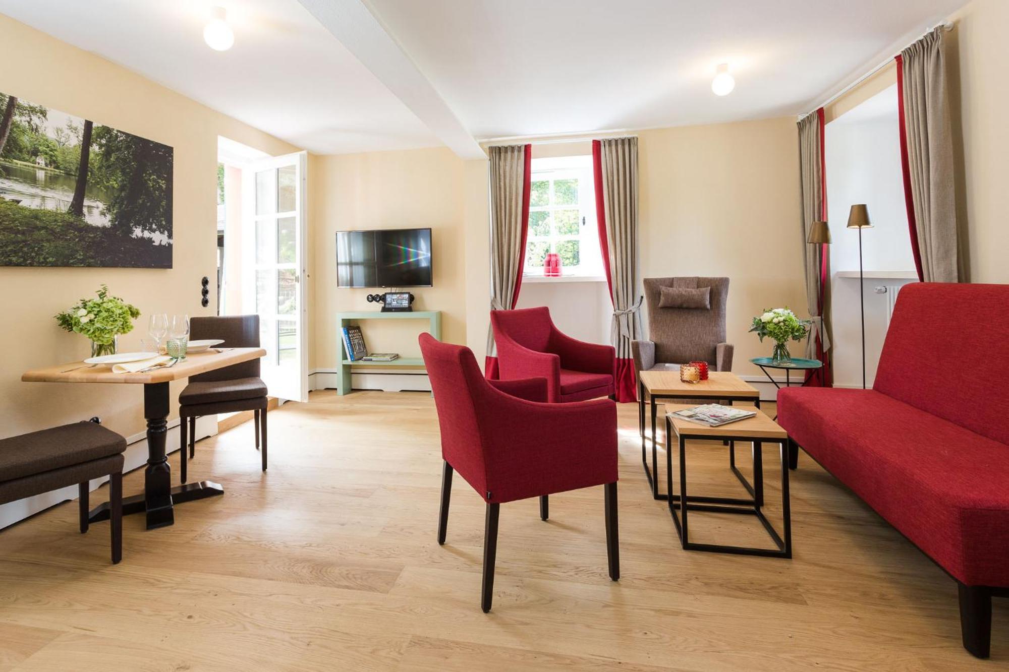 EMICH´S Hotel Amorbach Buitenkant foto